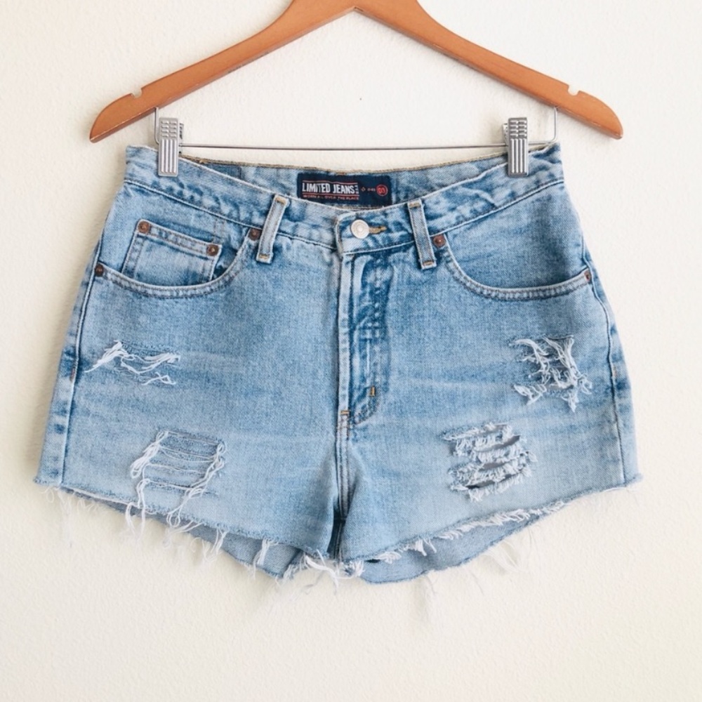 Limited Jeans Distressed Denim Shorts - Picture 1 of 7